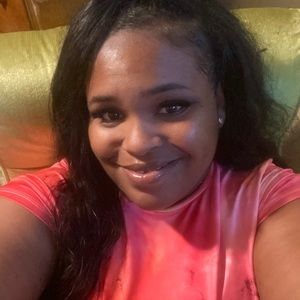 Meet your Posher, Cortney